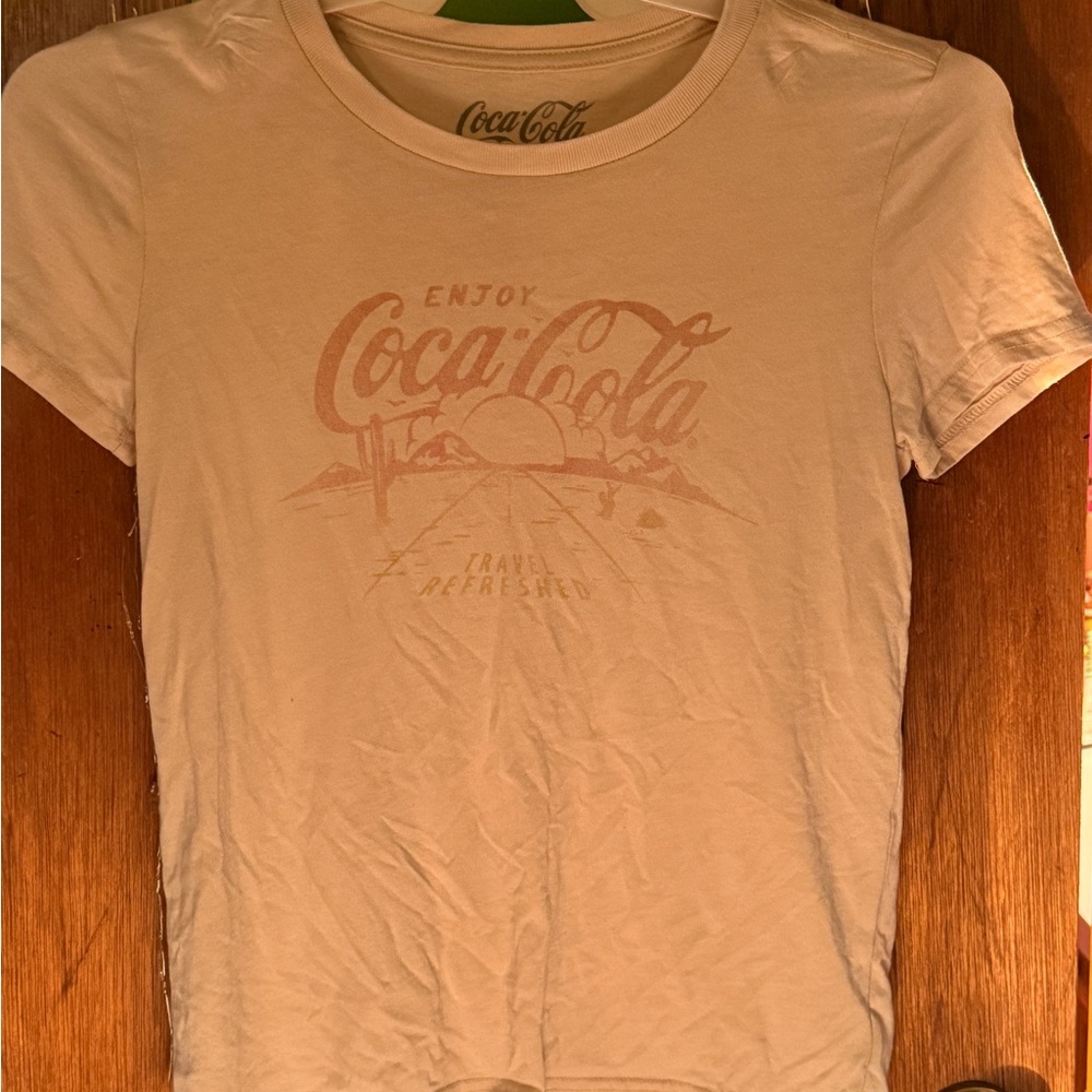 Women’s Size XS Lucky Brand X Coca-Cola Beige Graphic Tee